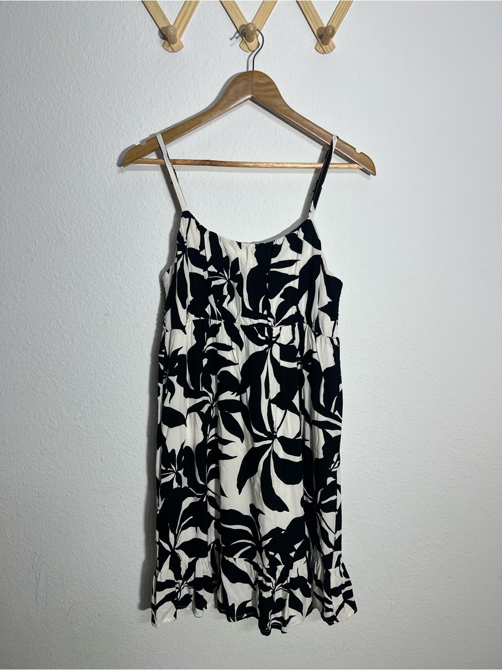 SANCTUARY • anthropology black and white mini dress size medium